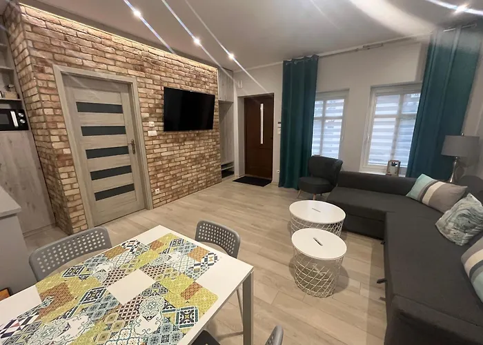 Lion Apartments - Haffnera 19
